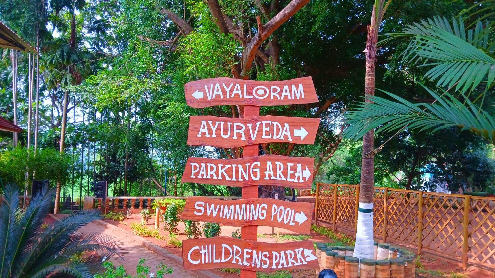 The River Retreat Heritage Ayurvedic Resort Shoranur Екстер'єр фото