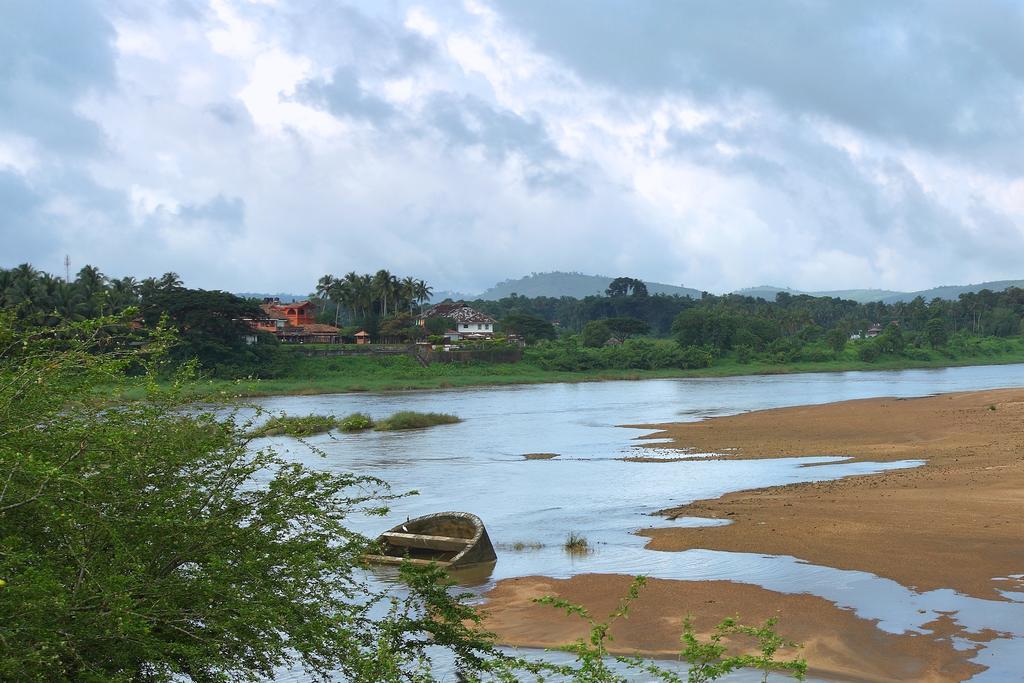 The River Retreat Heritage Ayurvedic Resort Shoranur Екстер'єр фото