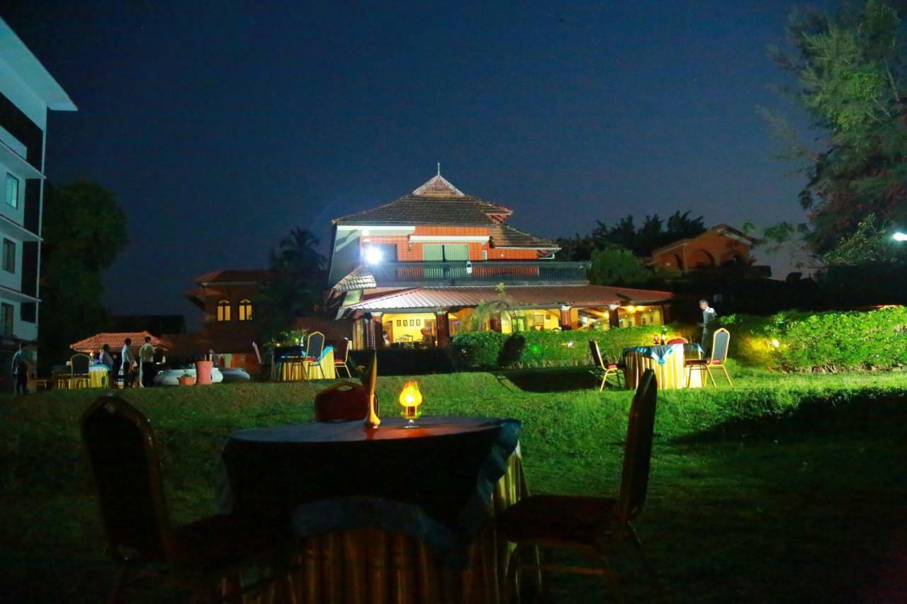 The River Retreat Heritage Ayurvedic Resort Shoranur Екстер'єр фото