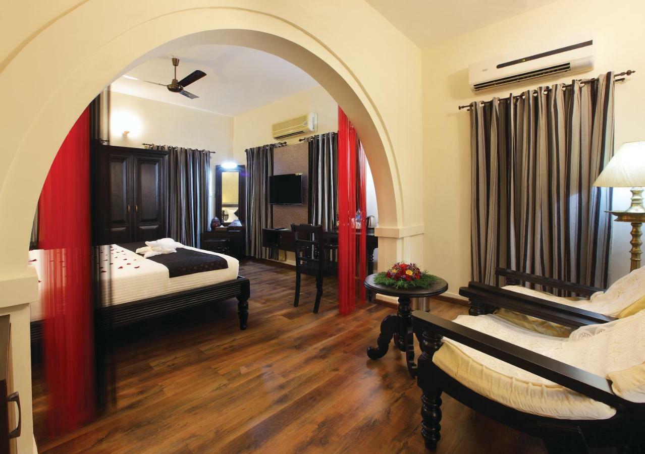 The River Retreat Heritage Ayurvedic Resort Shoranur Екстер'єр фото